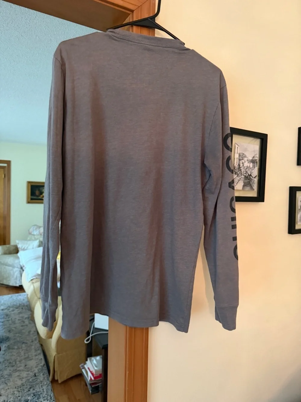 The North Face Men’s Long-Sleeve Graphic Tee Chicago Size Medium